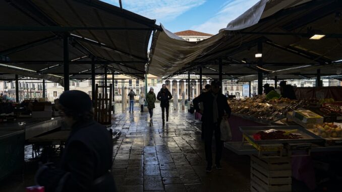 uploaded-image-bilisim-ve-sosyal-sorumluluk-projeleri-1697196984693